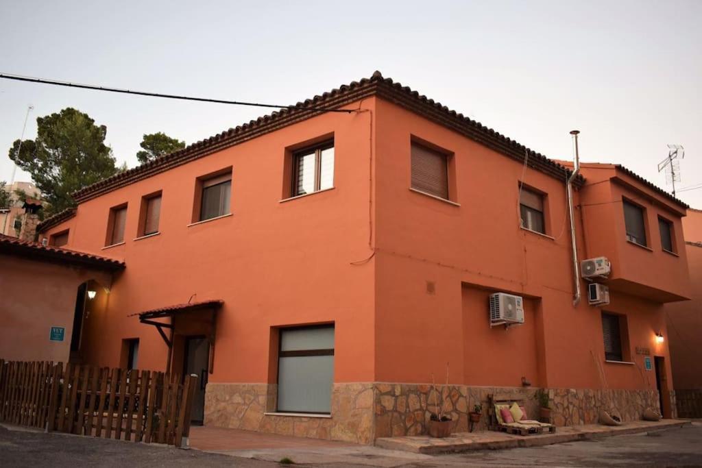 Апартаменты La Buhardilla. Aparcamiento Exterior Privado Теруэль Экстерьер фото