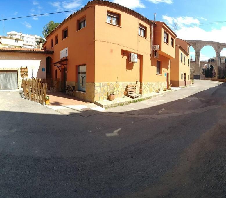 Апартаменты La Buhardilla. Aparcamiento Exterior Privado Теруэль Экстерьер фото