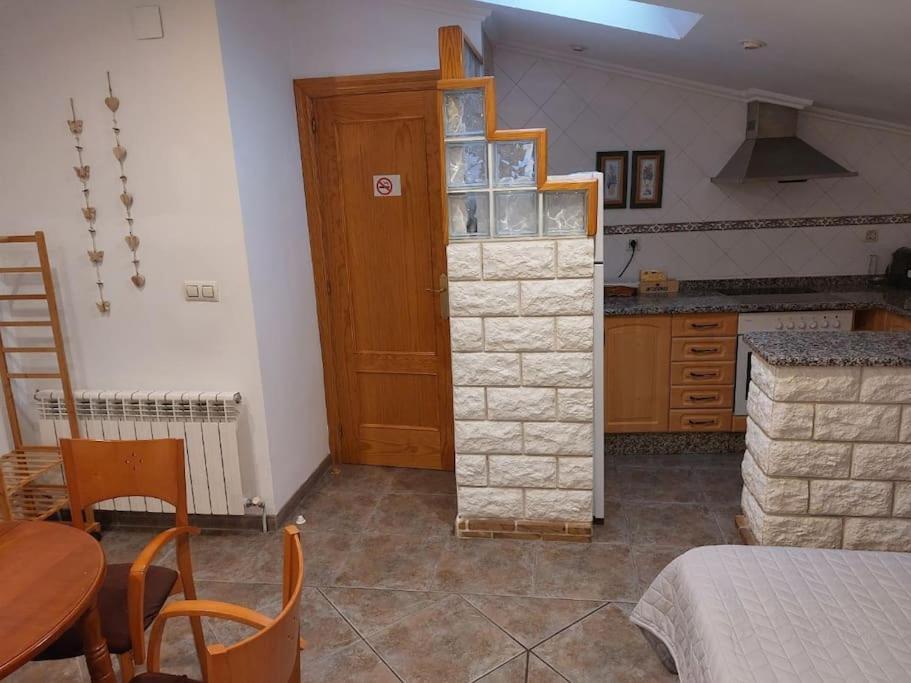 Апартаменты La Buhardilla. Aparcamiento Exterior Privado Теруэль Экстерьер фото