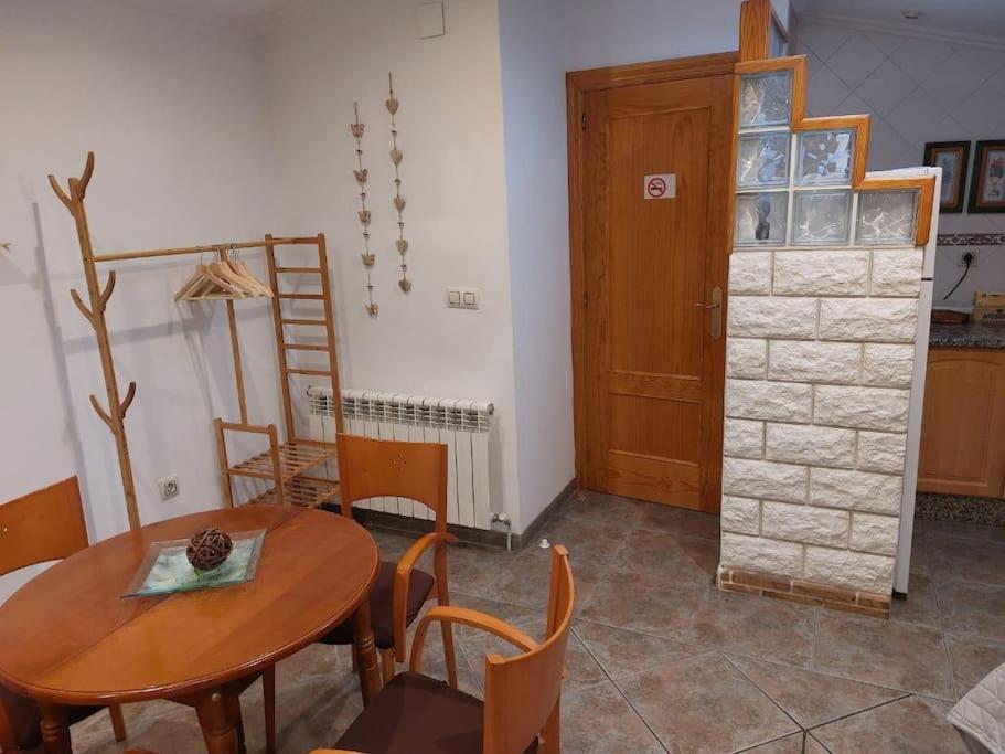Апартаменты La Buhardilla. Aparcamiento Exterior Privado Теруэль Экстерьер фото