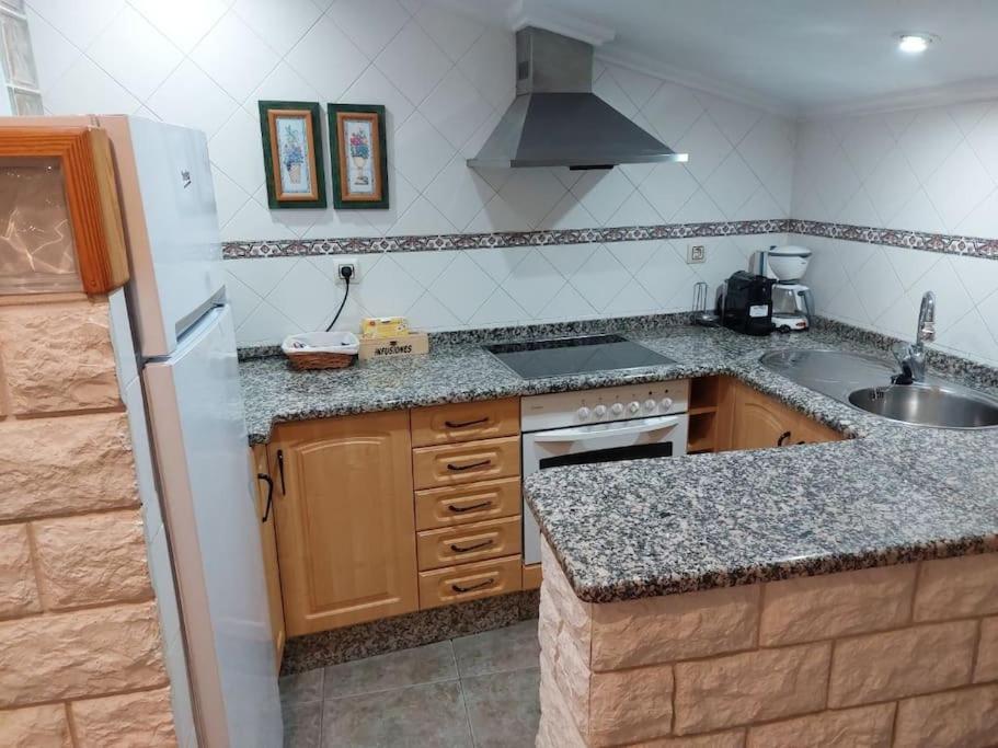 Апартаменты La Buhardilla. Aparcamiento Exterior Privado Теруэль Экстерьер фото